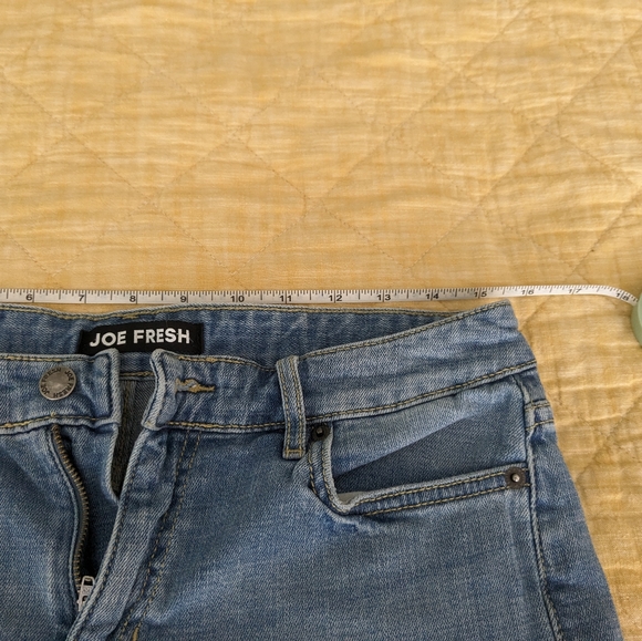 Joe fresh shorts size 6/28 - Picture 3 of 5